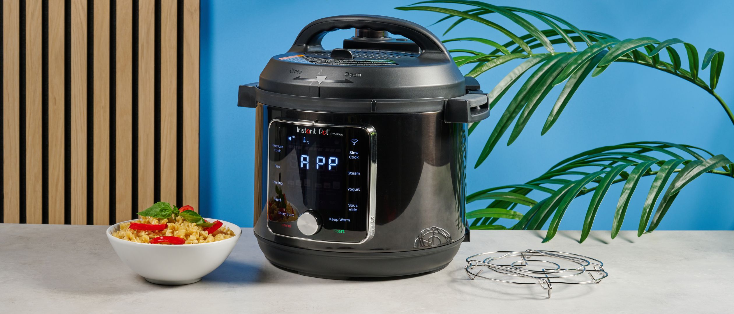Instant Pot Pro Plus Wi-Fi Smart 10-in-1 6 Quart Pressure Cooker