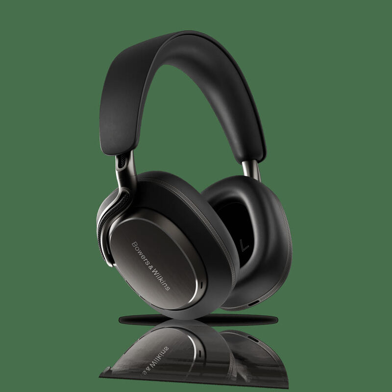 Bowers & Wilkins Px8